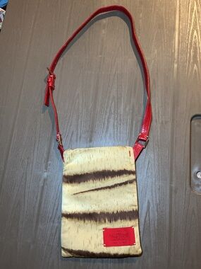 Vintage Red Strap Crossbody Bag with Patterned Cream Body